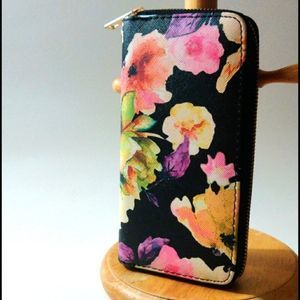 Radiant‎ Floral Clutch